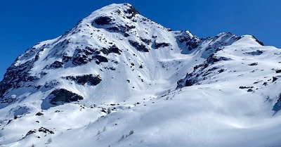 Il fallait se lever beaucoup plus t&ocirc;t pour la t&ecirc;te de Pelvas&hellip;