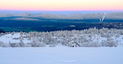 Lever de soleil sur le Vercors enneig&eacute; ❄️❄️❄️ ce vendredi 18 avril 