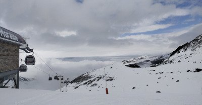 Seuls sur les pistes ! Ah mais c'est normal.