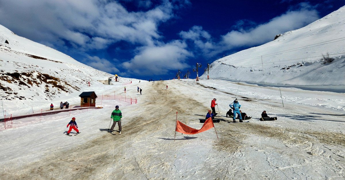 Soleil, terre et poudre !