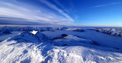 Supr&ecirc;me glisse au dessus de la mer !