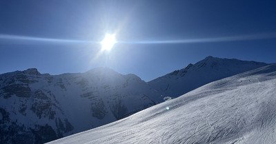 La neige se fait d&eacute;sirer