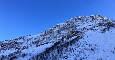 Monde, glace, cailloux : solution Montagnole