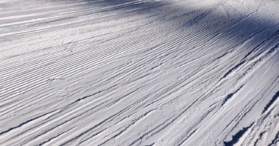 bonne neige mais attention aux caillasses en fin de journ&eacute;e 