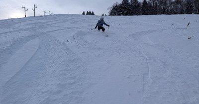 Bonne neige a l'Alpe du Grand Serre.