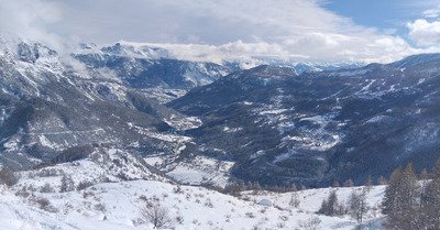 Meme &eacute;quipe,  spot diff&eacute;rent,  meme gavage