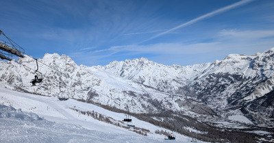 Grand soleil neige fra&icirc;che 