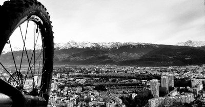 Pas le temps de monter, &ccedil;a ride en Bas...tille !