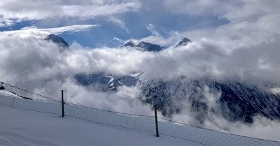 Peuff dans les nuages!