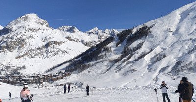 Murs de bosses au top et (bonne) poudre dense
