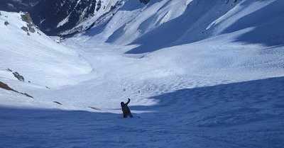 Une bonne journ&eacute;e ride au soleil entre skipasseurs 🤙