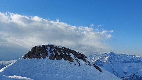 Une fois n'est pas coutume, un peu de pistes 😃😎