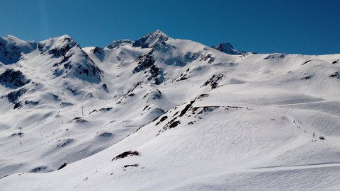 Rallongez les heures et les jours svp...