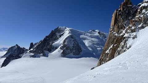 Ski balade sur la Vall&eacute;e Blanche