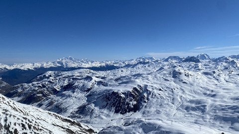 Premi&egrave;res traces en face SE du Grand Perron 