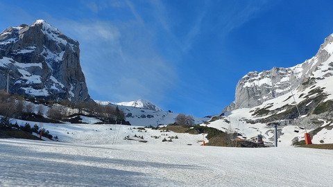 Neige saupoudr&eacute;e de sable et pollen, un r&eacute;gal 😂