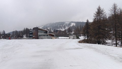 Une m&eacute;t&eacute;o peu engageante, mais du bon ski