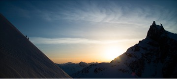 Bella Coola, un campement entour&eacute; de couloirs embl&eacute;matiques