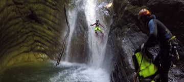 Ski canyoning par les &eacute;Quip&eacute;es Sauvages