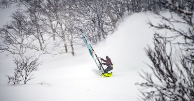 De la planche &agrave; voile sur neige