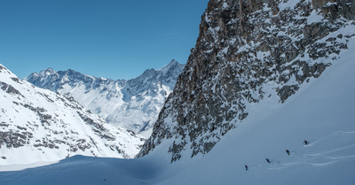 Skipass (en peaux de phoque) dans le L&ouml;tschental (1/2)