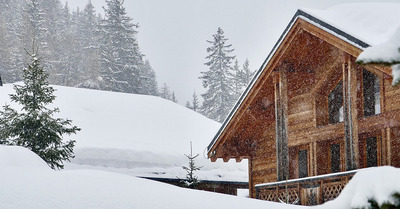 Grosses chutes de neige en cours & fort risque d'avalanches