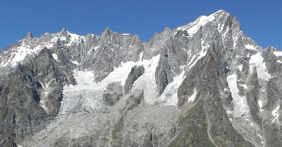Un glacier menace de s'effondrer dans le massif du Mont Blanc