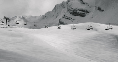 Les stations de ski ouvriront enfin leurs remontées mécaniques le 7 janvier. Ou pas.