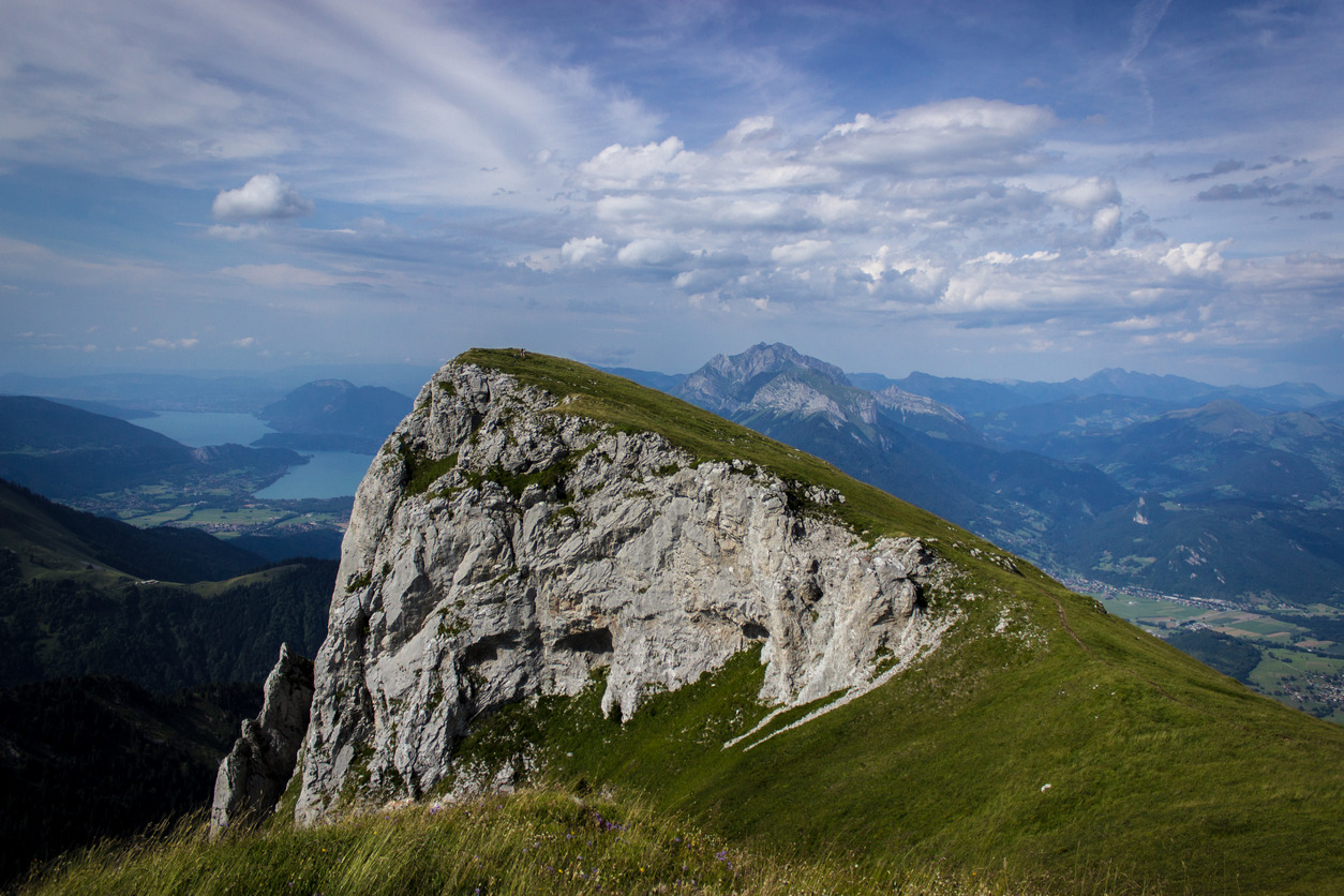 La Sambuy station outsider