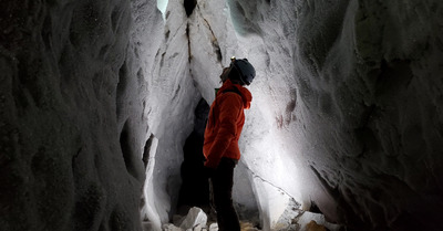 La Grotte Devaux, merveille glacée cachée