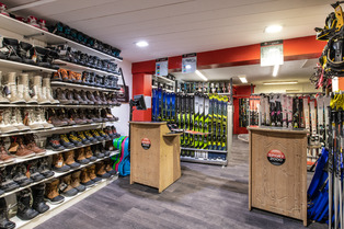 &nbsp;Sport 2000, louez vos skis en ligne facilement, rapidement et moins cher !