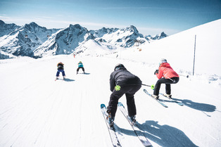 Les 2 Alpes :&nbsp; un terrain de jeu vari&eacute; pour tous niveaux, familles, amis, freeriders...