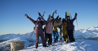 Penthouse View Episode 1 " Av&eacute; la bonne attitude"