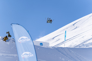 Nendaz Backcountry Invitational 2025: de la poudreuse et de figures spectaculaires offertes par les meilleurs athl&egrave;tes de la sc&egrave;ne freeride et freestyle