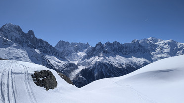 Mont&eacute;e au Lac Blanc en Ski de Randonn&eacute;e.