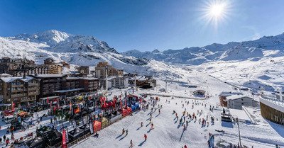 Val Thorens confirme son ouverture pour ce week-end des 22 et 23 novembre, c'est parti pour la Grande Première 2026