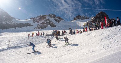 Derby de la Meije : un cru 2026 g&eacute;n&eacute;reusement enneig&eacute; et ensoleill&eacute;