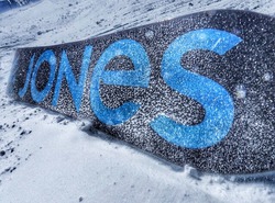 Jones Explorer en plein Blizzard