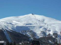 La station de ski de super besse en hiver
